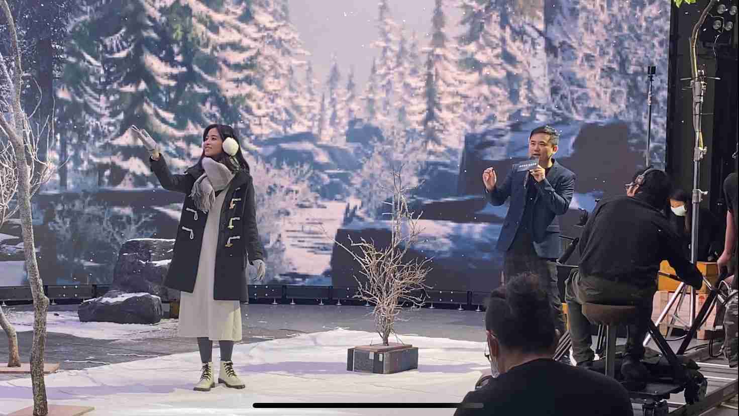 918.COM以ALED先进显屏技术，，，，与金马奖视觉特效团队“再现影像”携手合作打造LED虚拟摄影棚，，，，提供沉浸式表演体验，，并精简拍摄成本与时间