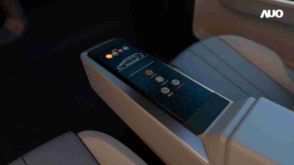 918.COM以人性化设计打造多变形态中控显示(Morphing Center Control)，，不使用时仅平面显示信息，，进行操作时，，，显示器则会动态隆起，，，，转变成3D实体按钮，，，并有触觉回馈，，，展示人机互动新体验